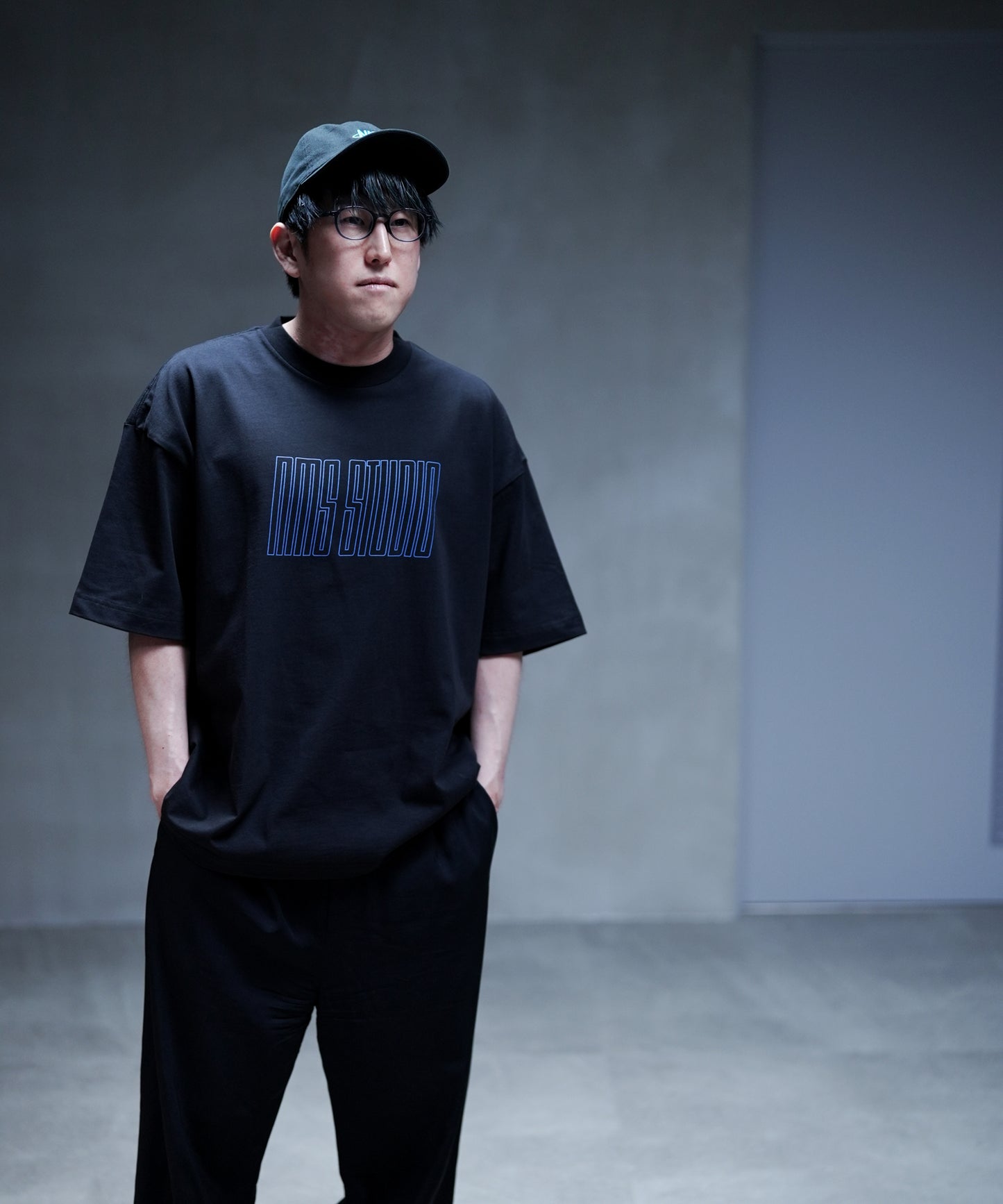 VERTICAL CODE - Tシャツ - BLACK ＜予約～6/21まで＞